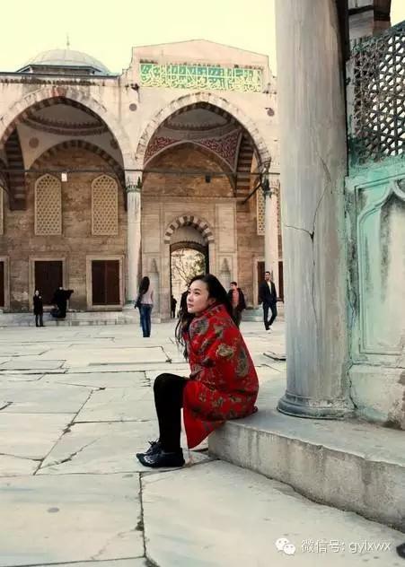 明星旅行糗事一籮筐 總有一個(gè)萌到你！