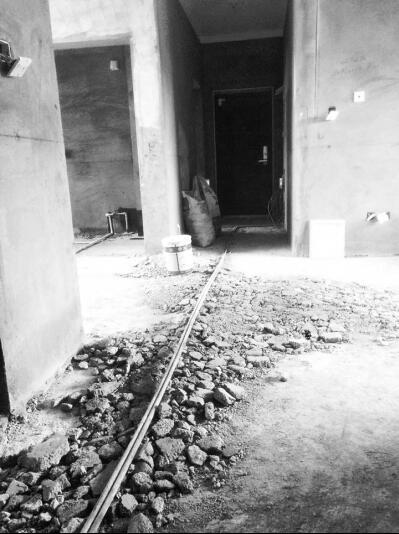 花了七八千，被告知裝錯了房