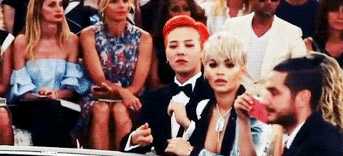 Chanel秀場，看GD這霸氣的小表情