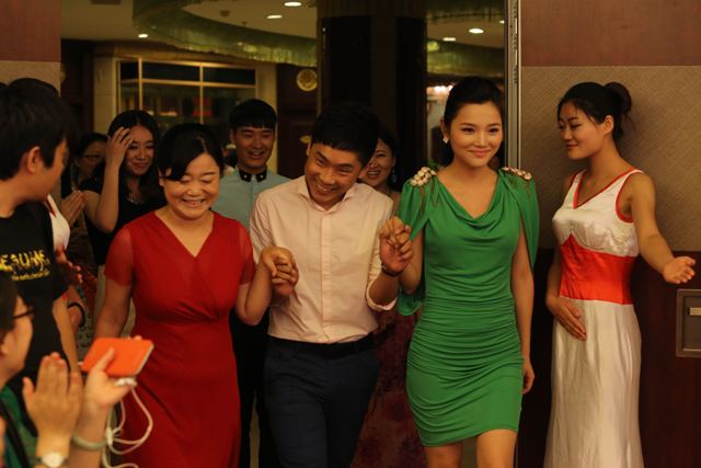 文靜、丁磊、葉子