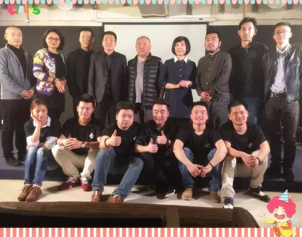 逗比的姑娘小伙兒也可以好好拍照哦！