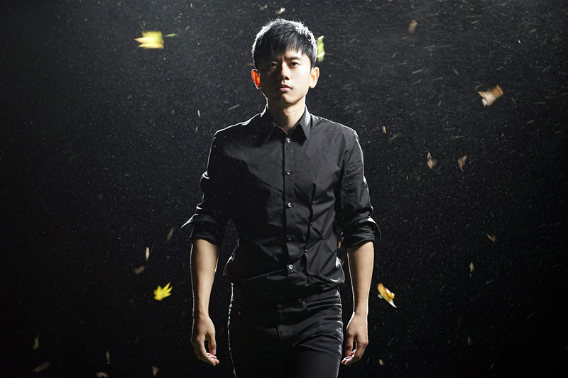 張杰《我想》MV首發(fā)上線 張杰《我想》MV首發(fā)上線