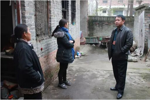 為盡快進行資助 河南體彩及時家訪 為盡快進行資助 河南體彩及時家訪