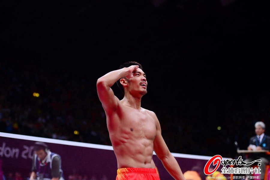 史上第一位男單衛(wèi)冕者誕生 林丹無(wú)愧最偉大稱號(hào) 史上第一位男單衛(wèi)冕者誕生 林丹無(wú)愧最偉大稱號(hào)