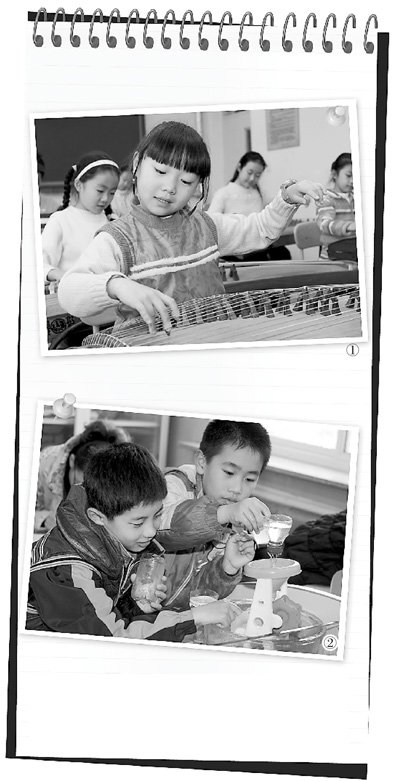 　圖1：鐵路五小古箏社團(tuán)的孩子們正在演奏《高山流水》，圖2：科學(xué)課上，孩子們正在探索水的秘密。