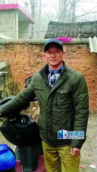 河南信陽人國外打工:稅后年掙10萬 河南信陽人國外打工:稅后年掙10萬