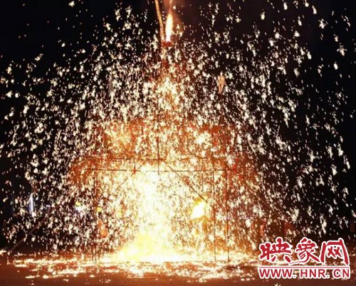 確山鐵花將登上萬眾矚目的春晚舞臺！