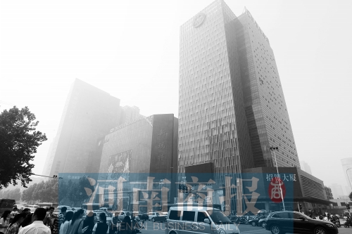 昔日關(guān)虎屯所在地，如今成鄭州最繁華地段之一 記者 鄧萬里/攝