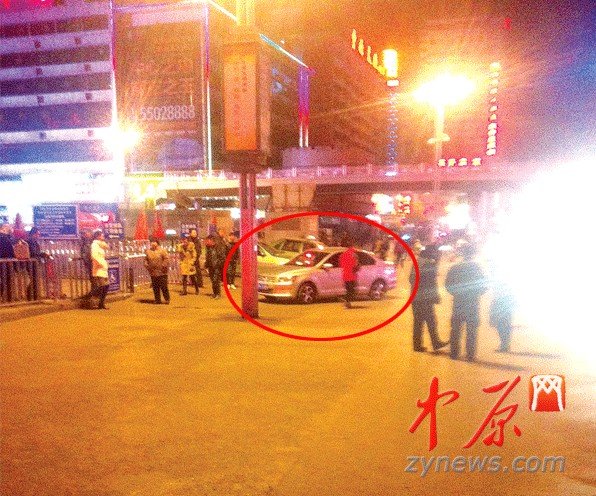 鄭州黑出租晝伏夜出 謊稱愛(ài)心車(chē)隊(duì)收高額車(chē)費(fèi)