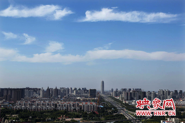 2015年4月鄭州成為全國(guó)10個(gè)“綠色交通”試點(diǎn)城市之一。