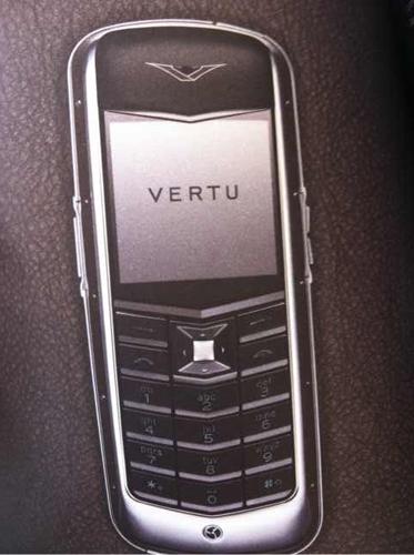 (葉先生的手機(jī)目前已經(jīng)送去維修，圖冊中的手機(jī)是和葉先生同款的。圖/瀟湘晨報(bào)滾動新聞記者 文乃斐)