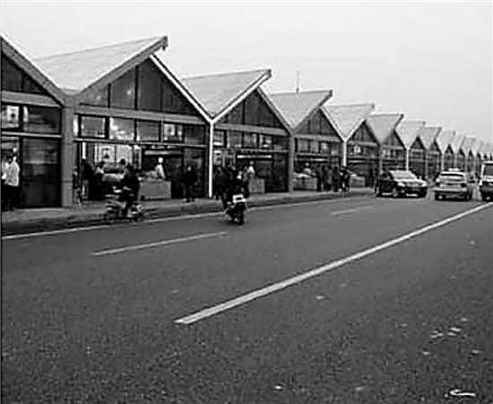 網(wǎng)友拍下的洞頭海鮮排檔照片。