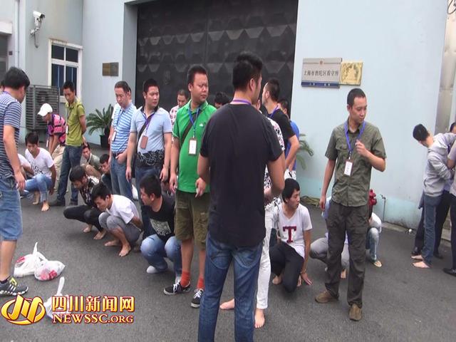 公安局管抓捕詐騙公司現(xiàn)場（警方視頻截圖）。