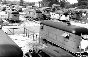 美國(guó)的一個(gè)移動(dòng)拖車房社區(qū) 資料圖片 美國(guó)的一個(gè)移動(dòng)拖車房社區(qū) 資料圖片