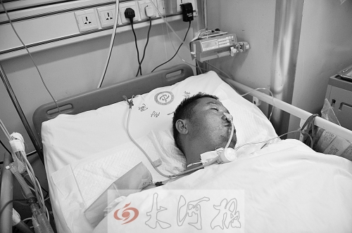 姚戰(zhàn)標(biāo)因甲烷中毒，大腦受到損害，重度昏迷。