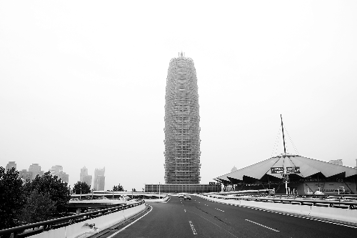 在鄭東新區(qū)CBD，“虛擬辦公室”業(yè)務(wù)已悄然出現(xiàn)　河南商報首席記者 楊東華/攝