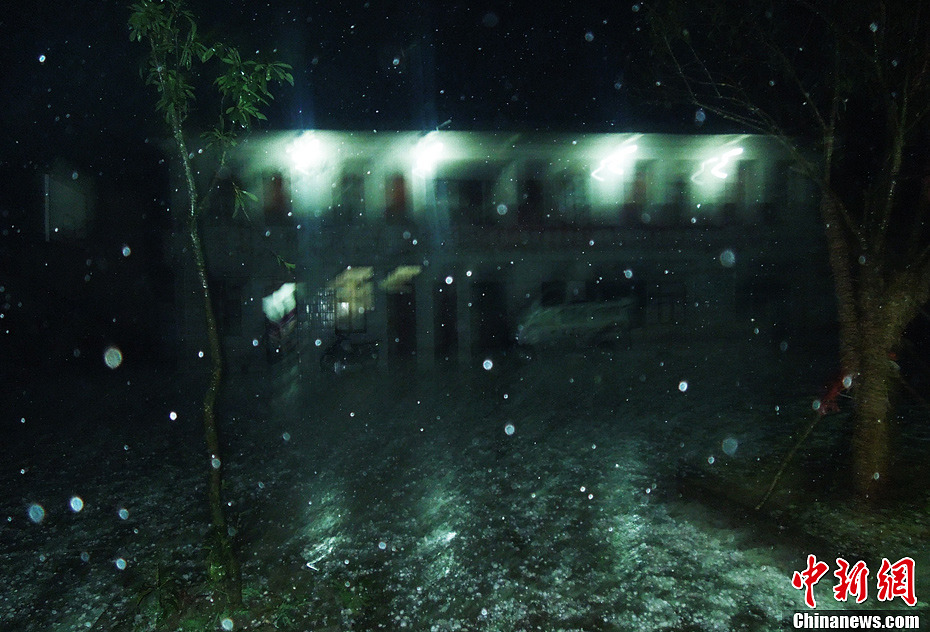 貴州省貴定縣鐵廠鄉(xiāng)遭受百年來最嚴(yán)重的冰雹災(zāi)害：造成直接經(jīng)濟(jì)損失1473萬元。