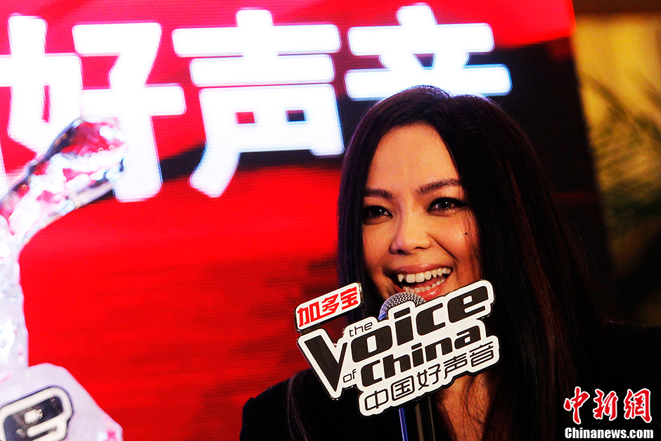 《中國好聲音》第二季導(dǎo)師集體亮相 張惠妹加盟 《中國好聲音》第二季導(dǎo)師集體亮相 張惠妹加盟