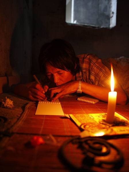 真實(shí)記錄一個(gè)吸毒者生命最后19天 真實(shí)記錄一個(gè)吸毒者生命最后19天