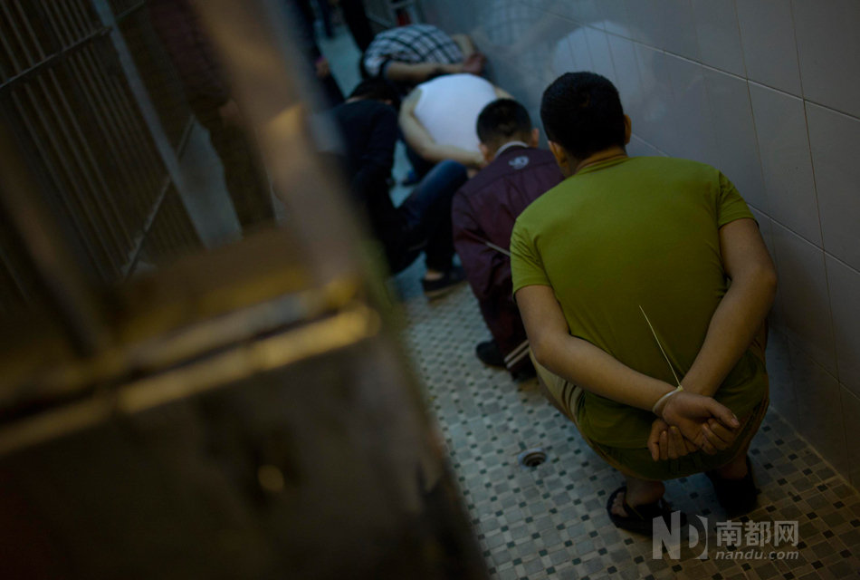 20名小伙"組團"騙全國女子 20名小伙"組團"騙全國女子