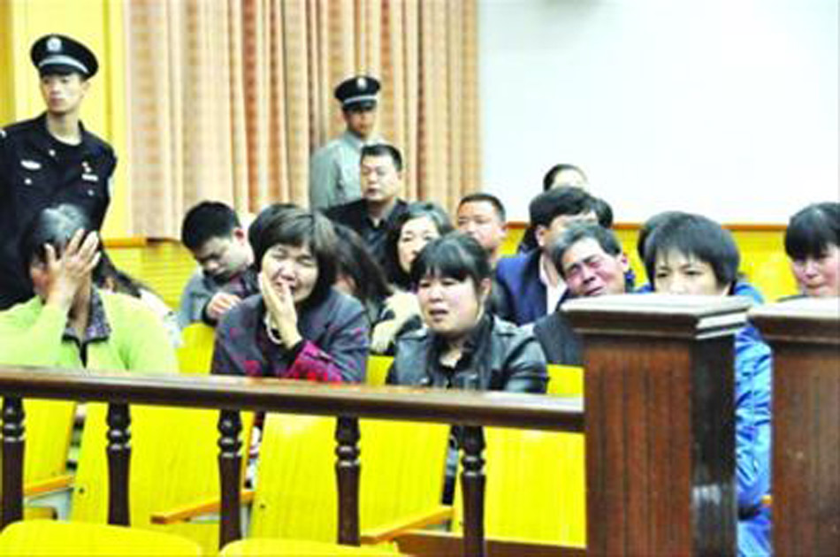 大學(xué)生撞死5名養(yǎng)護(hù)工案開(kāi)庭 大學(xué)生撞死5名養(yǎng)護(hù)工案開(kāi)庭