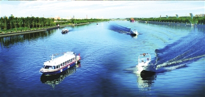 通州大運(yùn)河已成為人們休閑的好去處。