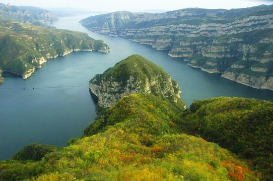 到黃河三峽“飛”黃河、拜孔子、探溶洞