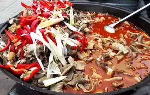 新疆奇葩”黑暗料理“ 你吃過嘛？