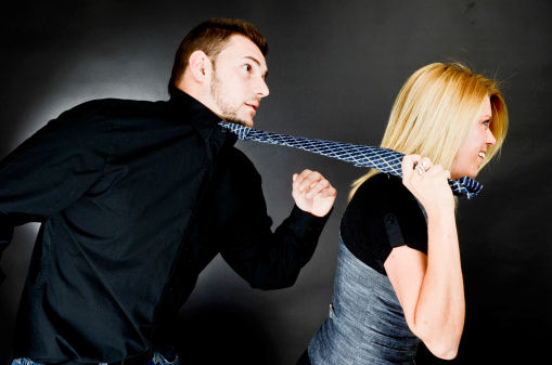 揭秘:為何“女強(qiáng)男弱”婚姻多慘敗 揭秘:為何“女強(qiáng)男弱”婚姻多慘敗