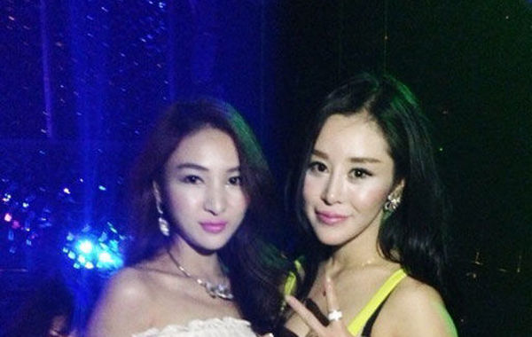 2013年6月15日，郭美美在澳門包下整間酒吧舉辦Party慶祝生日