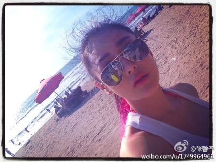 張馨予在印尼輕裝開工，但一想到要返回北京，即時(shí)打冷震