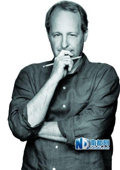 新演播室的設(shè)計(jì)總指揮Jim Fenhagen