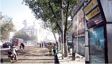 二七廣場和紫荊山區(qū)域公交站名采用地標名加道路名進行升級 二七廣場和紫荊山區(qū)域公交站名采用地標名加道路名進行升級