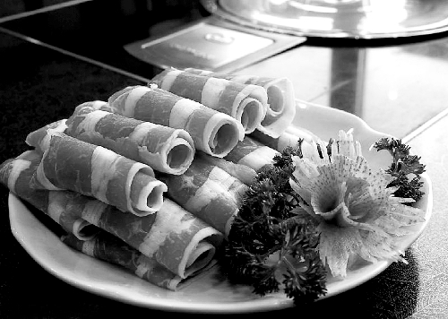 牛羊肉價格春節(jié)前直接“奔三”，市民感嘆吃牛羊肉是一種奢侈