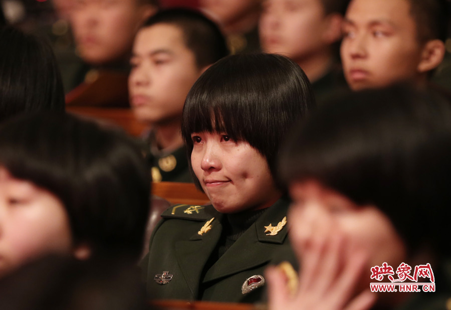 現(xiàn)場觀眾感動落淚。