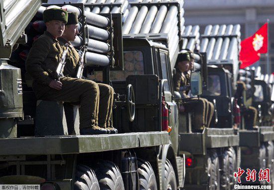 （10日凌晨發(fā)）朝鮮迎勞動(dòng)黨建黨70周年將閱兵游行隆重慶祝（共三圖，請(qǐng)大夜幫改為文中插圖謝謝）