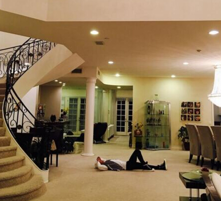 黃子韜大炫豪車豪宅 傳父親資產百億是老總 黃子韜大炫豪車豪宅 傳父親資產百億是老總