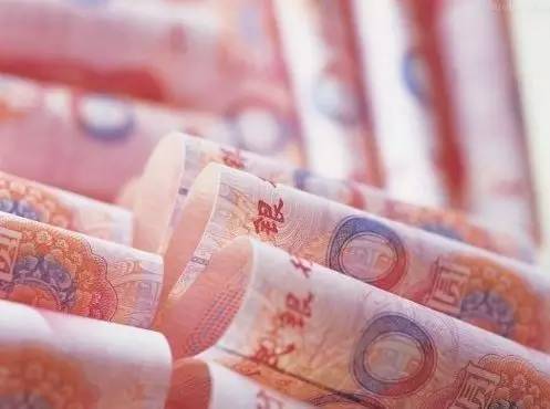 對增收潛力大、帶動能力強的7大群體（技能人才、新型職業(yè)農民、科研人員、小微企業(yè)創(chuàng)業(yè)者、企業(yè)經(jīng)營管理人、基層干部隊伍、有勞動能力困難群體）實施激勵計劃，推出差別化收入分配激勵政策，帶動城鄉(xiāng)居民實現(xiàn)總體增收。