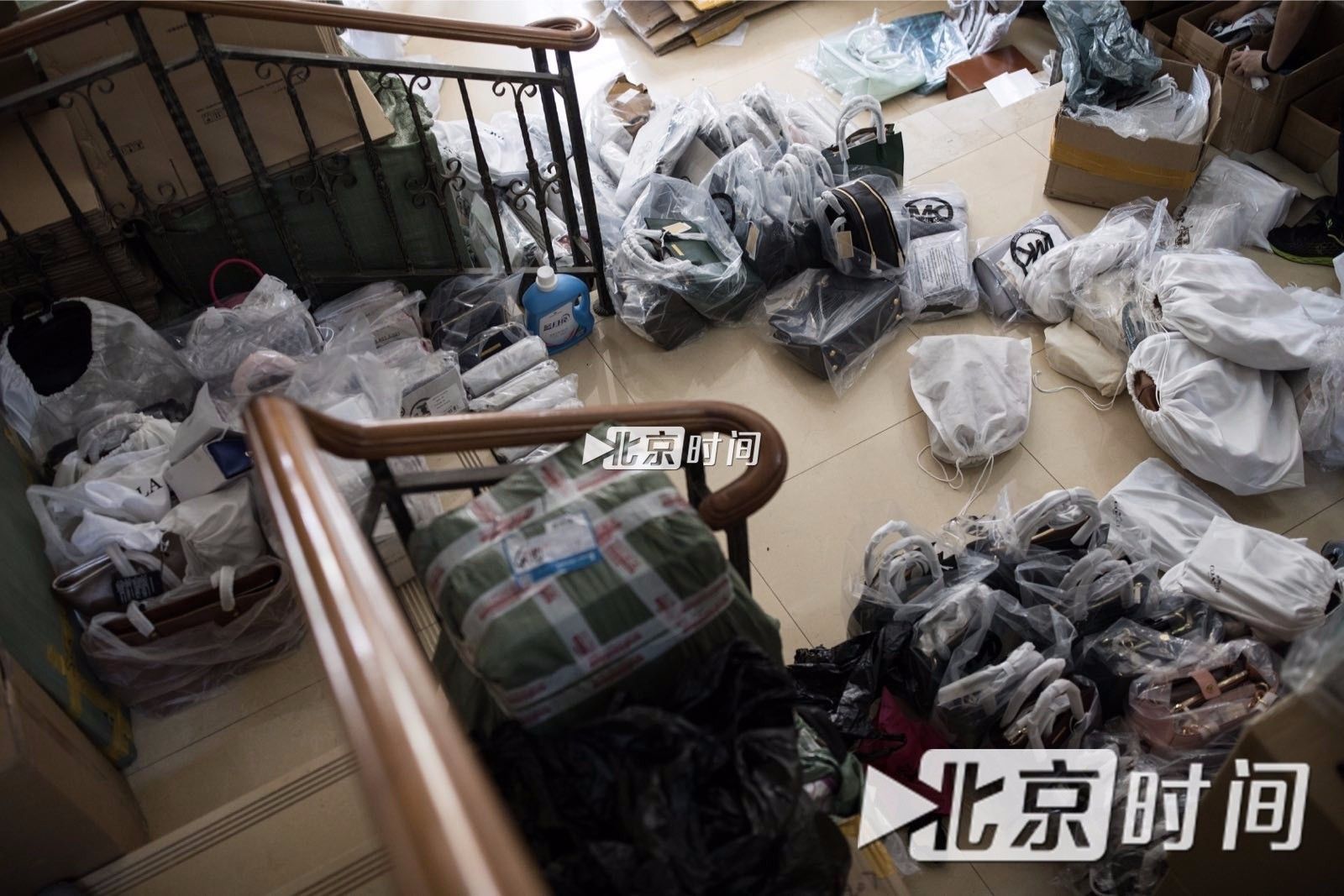 曝京東一號店等平臺coach包銷量top10全為假貨 曝京東一號店等平臺coach包銷量top10全為假貨