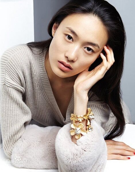 陳冠希女兒首曝光 陳冠希女友是誰(shuí)？秦舒培個(gè)人資料照片家庭背景