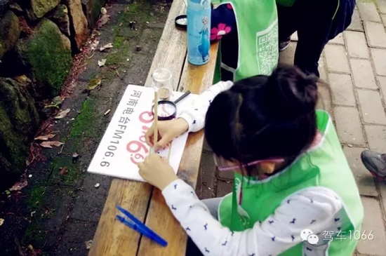 寶貝，爸爸媽媽一直在身后看你認(rèn)真完成任務(wù)！我的女兒棒棒噠！