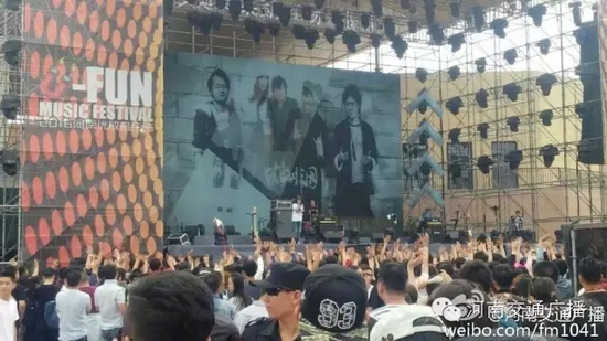 河南交通廣播主持人佳音、彎彎、朱浩都登上了優(yōu)放舞臺，優(yōu)放，交廣在這里！