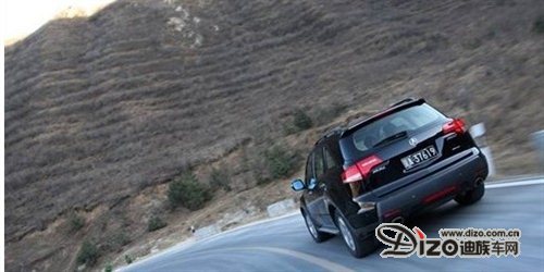 駕駛需冷靜 新手坡道行車技巧 駕駛需冷靜 新手坡道行車技巧