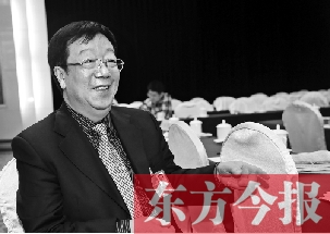 全國(guó)人大代表、鄭州大學(xué)黨委書記鄭永扣