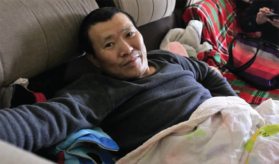 11月11日，李剛病情再次惡化，在眾多朋友的鼓勵下，他將再赴西安進行手術(shù)治療