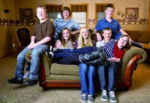 長(zhǎng)大后的七胞胎。