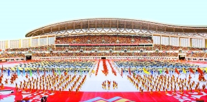 9月16日，第七屆全國農(nóng)民運動會開幕式在南陽市體育場舉行