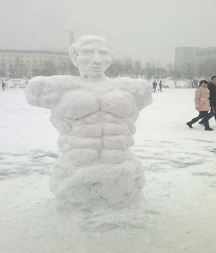 創(chuàng)意十足！日系列卡通雪人走紅