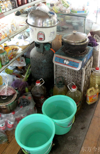 鄭州報廢大巴變超市 鄭州報廢大巴變超市