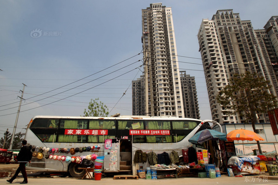 鄭州報廢大巴變超市 鄭州報廢大巴變超市